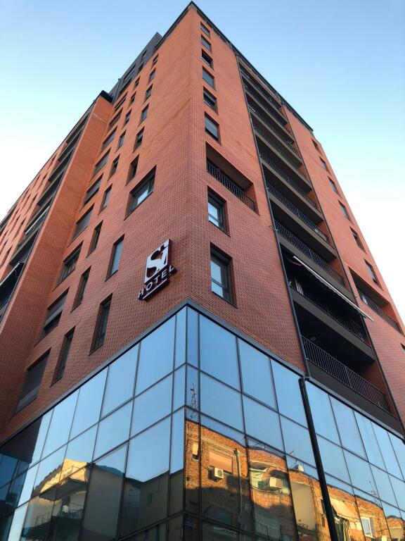 Apartment/Office for Rent