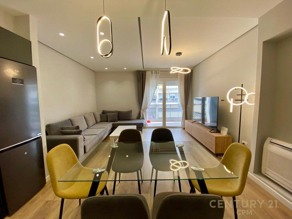 NE KOMUNEN E PARISIT JAPIM APARTAMENT 2+1+2+POST PARKIMI ME QIRA ! 1,100 € /Muaj