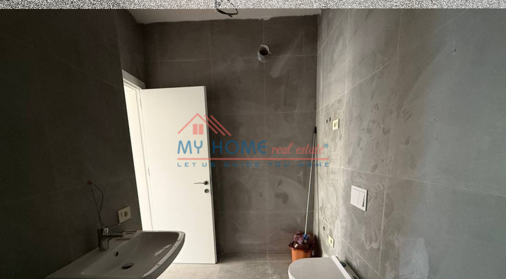 Zyre me qera tek Rruga Mine Peza Tirane