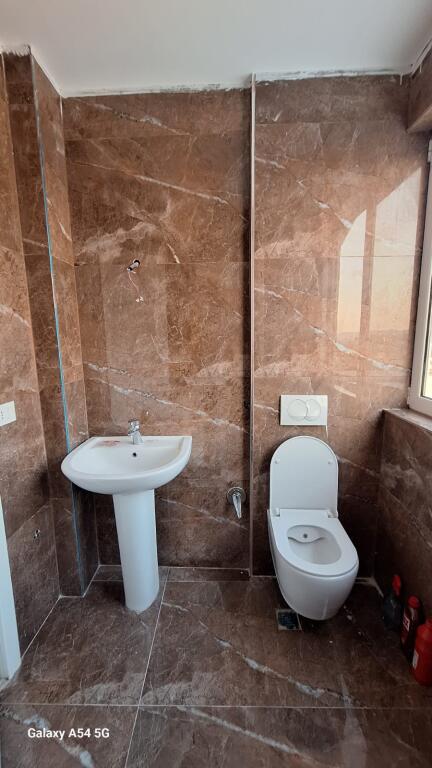 Dubleks 2+1 me qera ne Shkoze