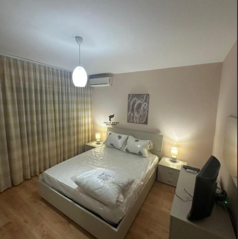 APARTAMENT ME QERA 2+1 FUSHA E AVIACIONIT 650 EURO