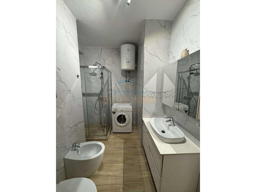 Rent, Apartment 2+1 Tirana Golden Park, Tirana 550 €,UNA59379