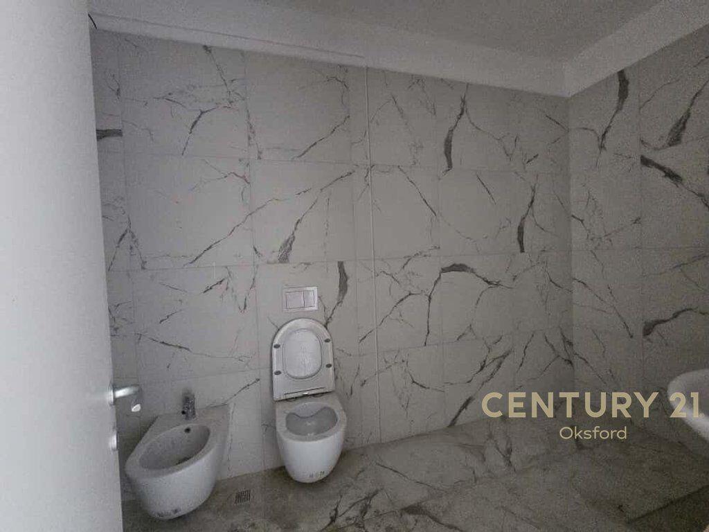 SHITET APARTAMENT 2+1 TE UNIVERS CITY