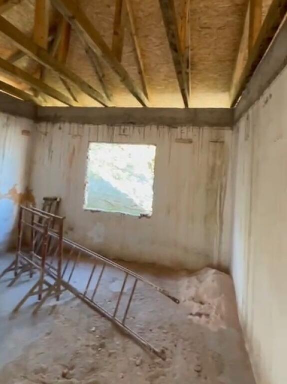 SHTEPI PRIVATE PER SHITJE NE SHKALLNUR, PLEPA DURRES