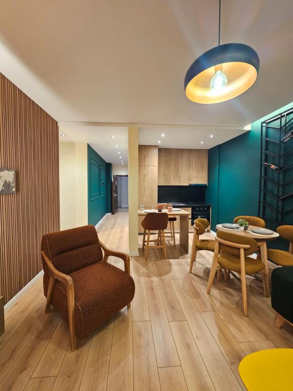 SUPER APPARTAMENTO IN VENDITA, COMPLETAMENTE ARREDATO, SPIAGGIA DI DURRËS