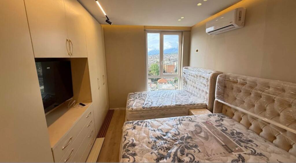 🏡 Shitet apartament 2+1 te prane Shkolles se Bashkuar