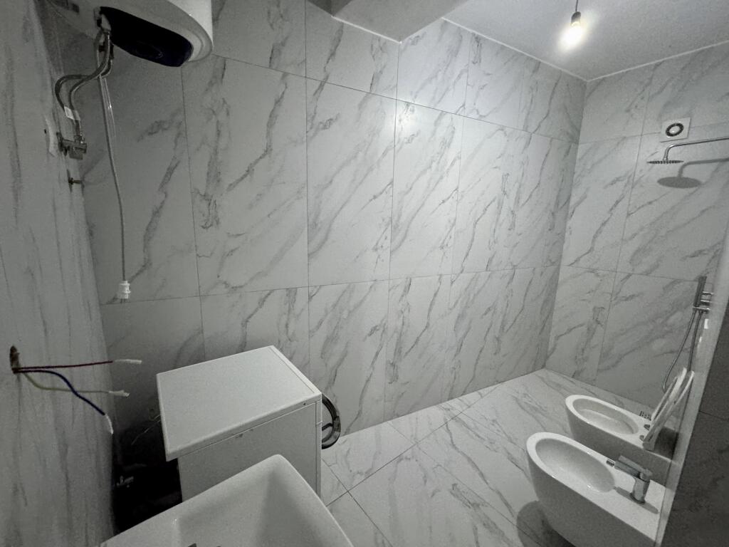 📣 AFFITTO Appartamento 1+1 📍 Complesso Kaimi, Ali Dem 🛣️ Via "Pasho Hysa" ✨