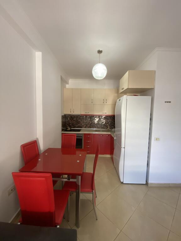 1+1,i mobiluar te eja studio ne astir,450 euro