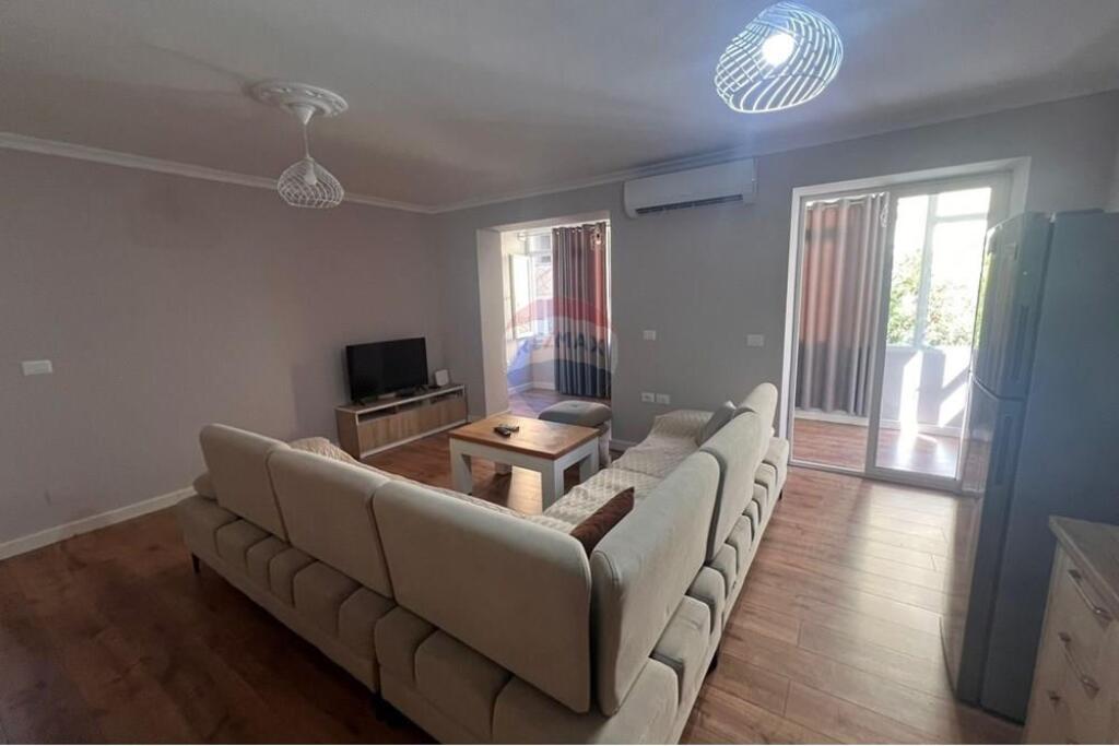 Apartament - Për Qira - Myslym Shyri, Tiranë