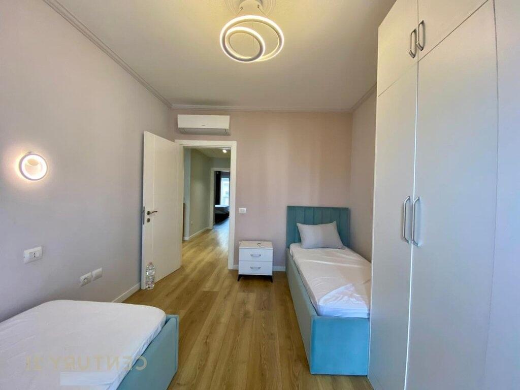 JAPIM APARTAMENT 2+1+2+POST PARKIMI ME QIRA NE KOMUNEN E PARISIT