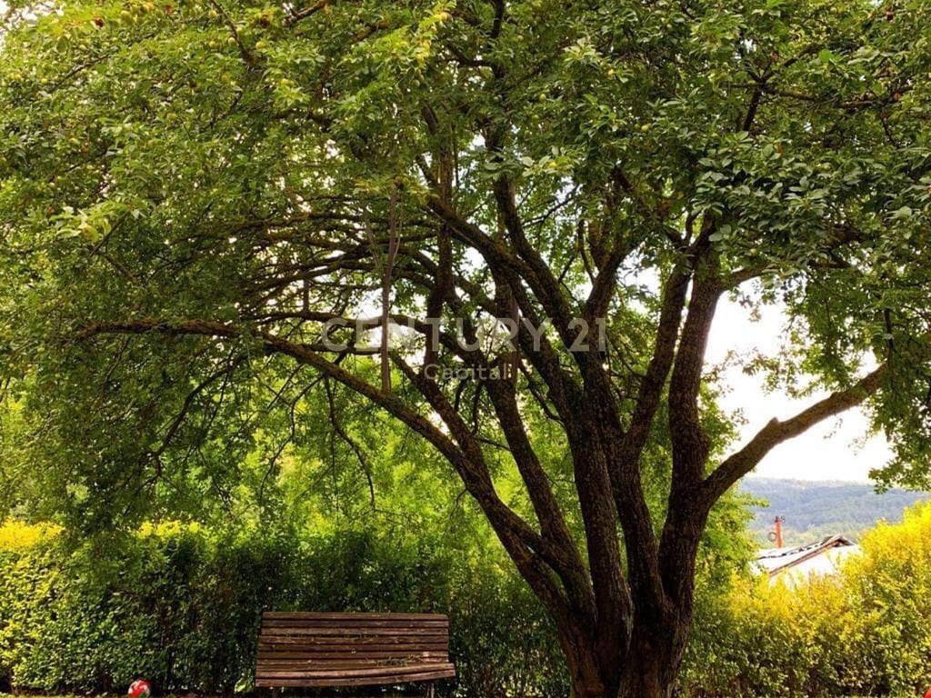 Super hotel ne shitje ne Voskopojë.