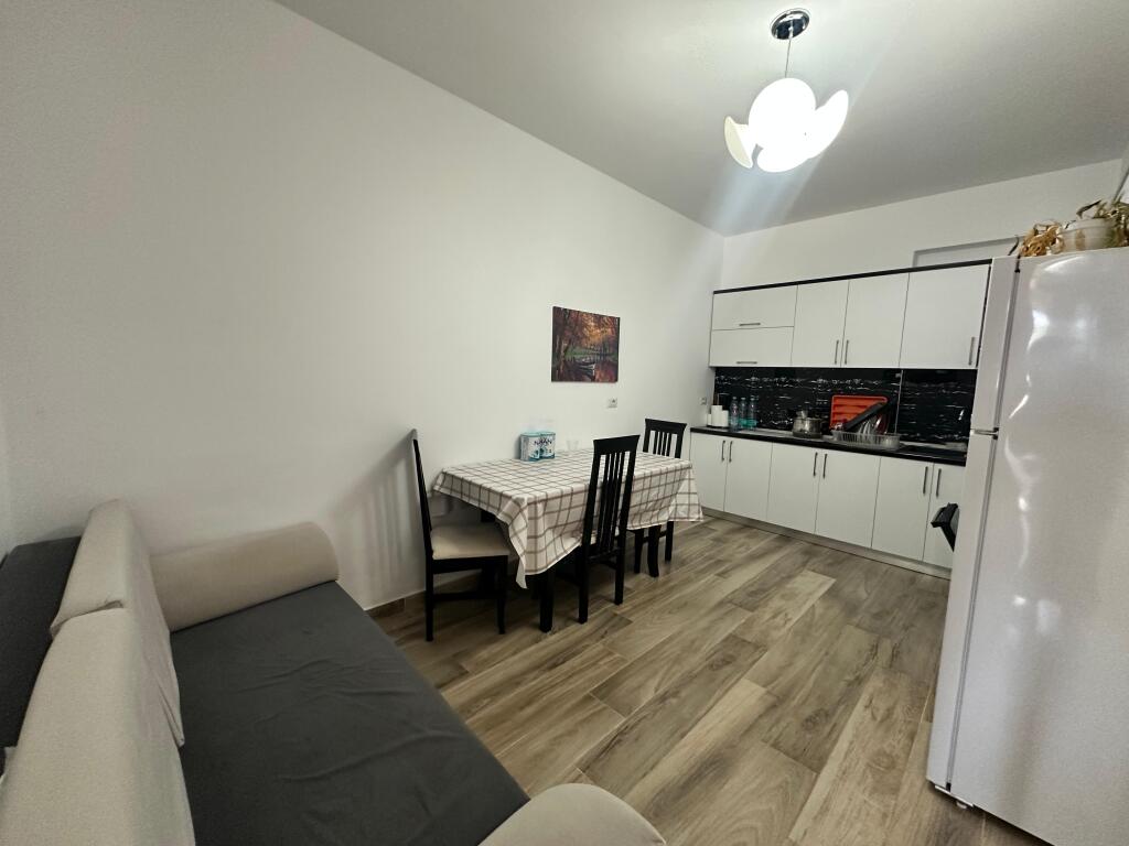 Apartament me qira 2+1/Vlorë