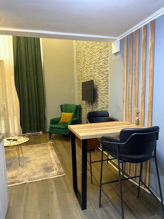 Duplex 1+1, arredato, via Elbasan, prezzo 550 euro