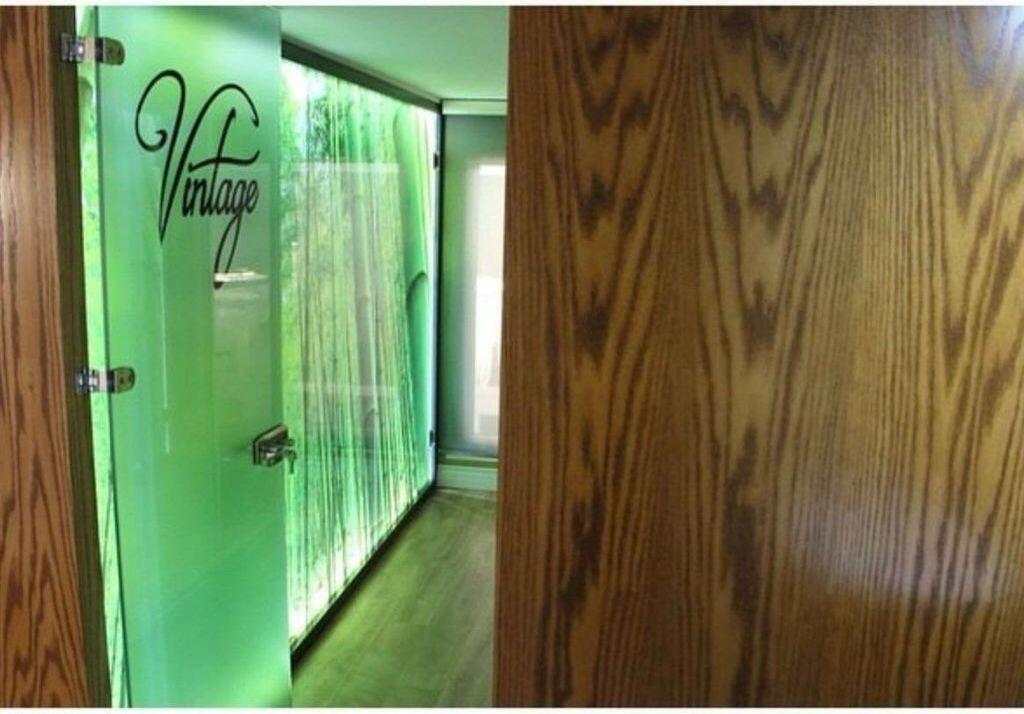 In Affitto – Spazio Duplex Arredato Centro Estetico, Parrucchiere