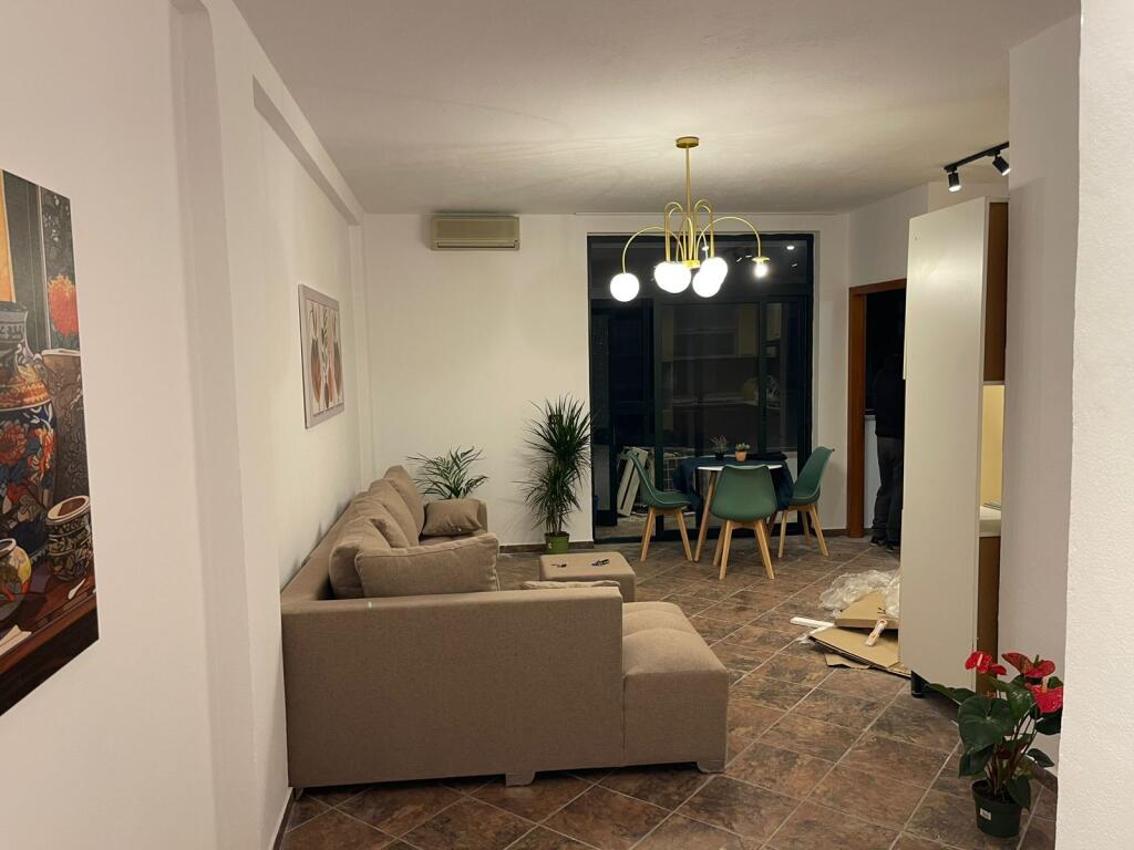 APPARTAMENTO 1+1 IN VENDITA SULLA SPIAGGIA DI DURRËS, CON VISTA MARE