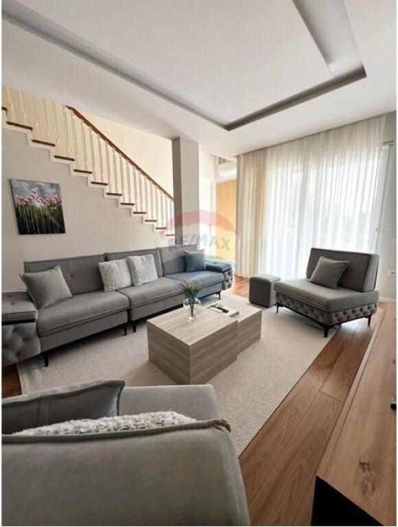 Villa in affitto a Prush, Tirana