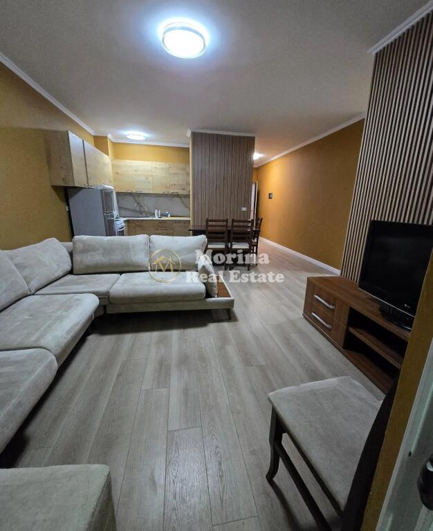 Jep me Qera  Apartament 2+1, Komuna Parisit, 700 Euro/muaj.