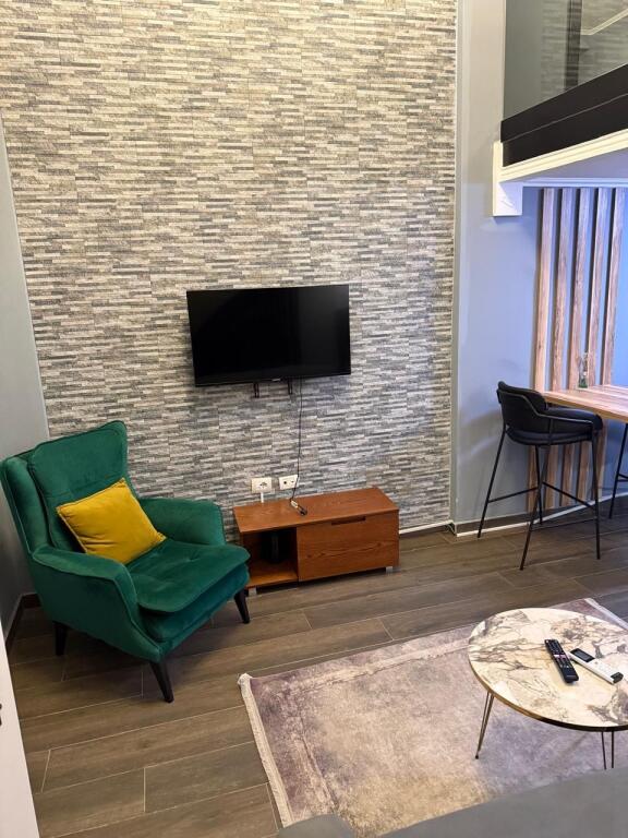 Duplex 1+1, arredato, via Elbasan, prezzo 550 euro