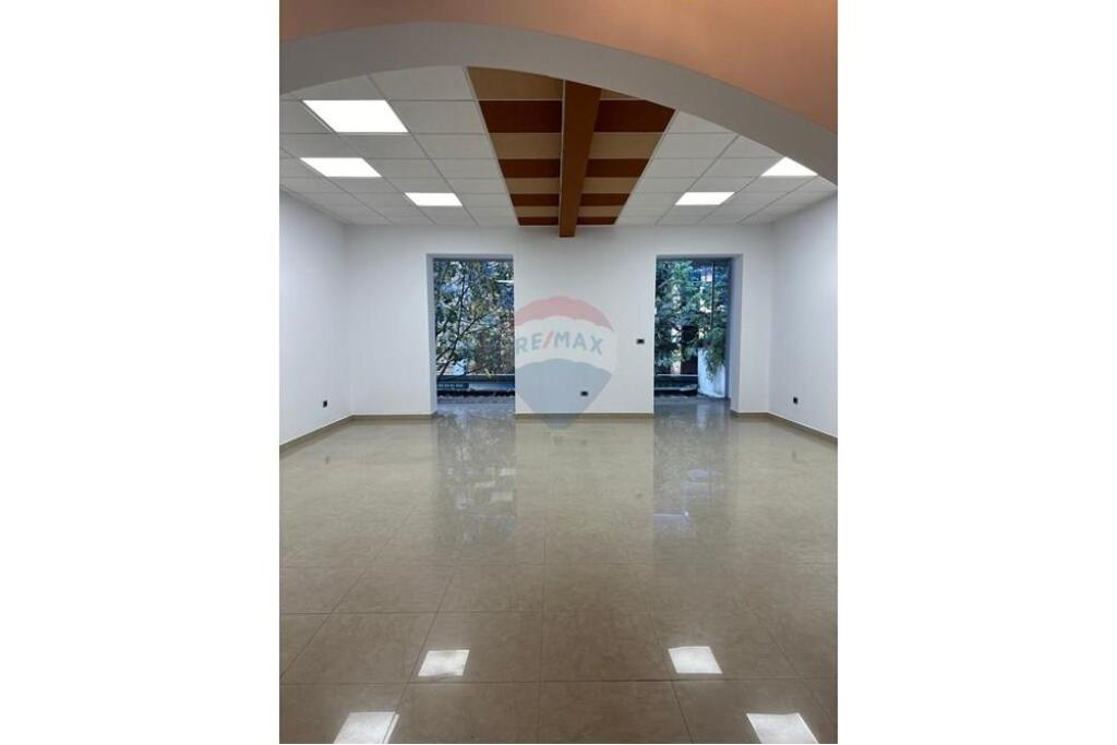 Jepet Zyre me Qira ne Bllok !