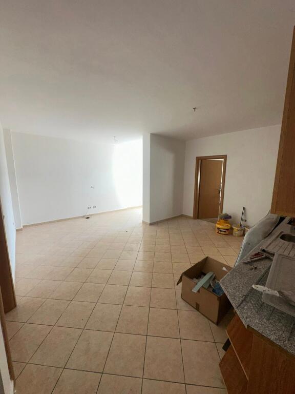 OCCASIONE 🔥 🏡 VENDESI 2+1+2 con due balconi 📍ASILO SOTIR NOKA QUARTIERE 6📲