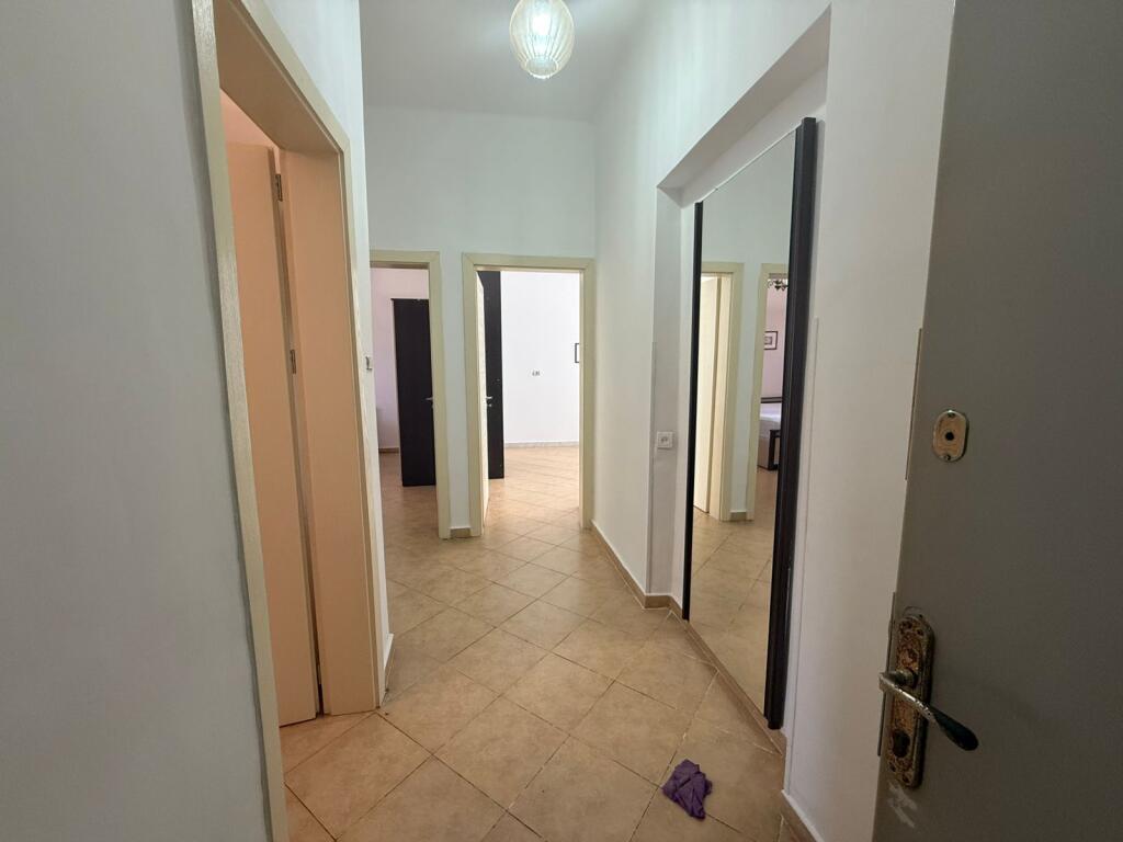 Appartamento in Vendita, IN Via Durazzo