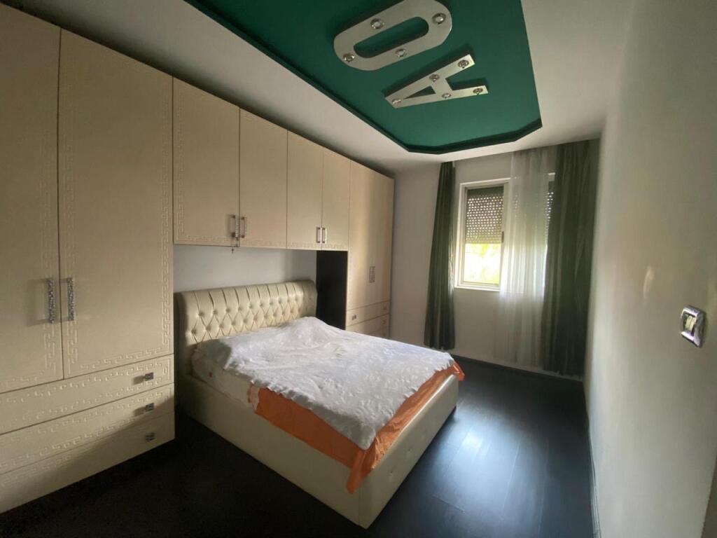 Apartament me qera 2+1 Rruga e Durrësit