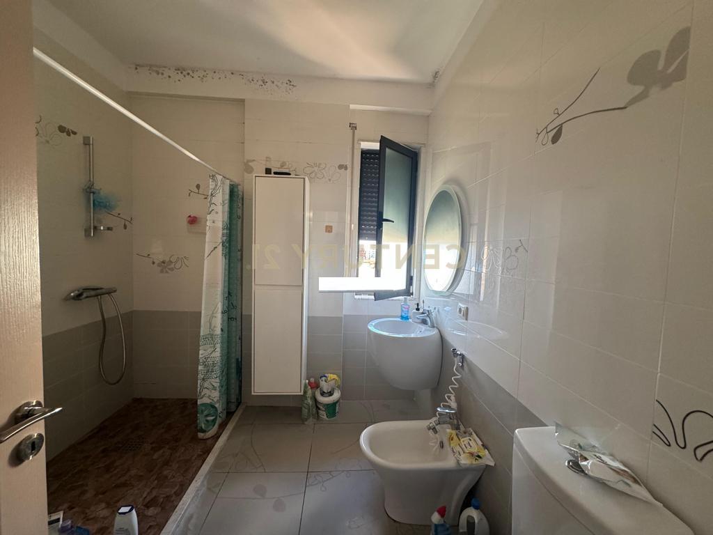 Appartamento 2+1+2 con due balconi in vendita a Fresk