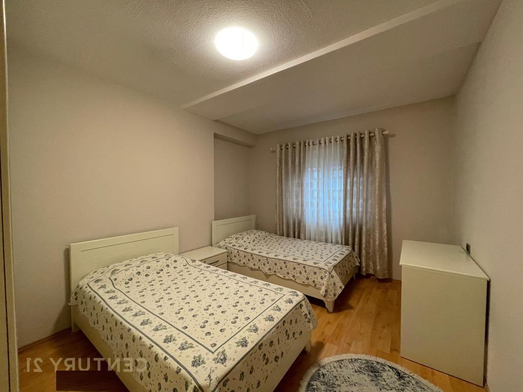 Apartament 2+1 per qira ne Bllok