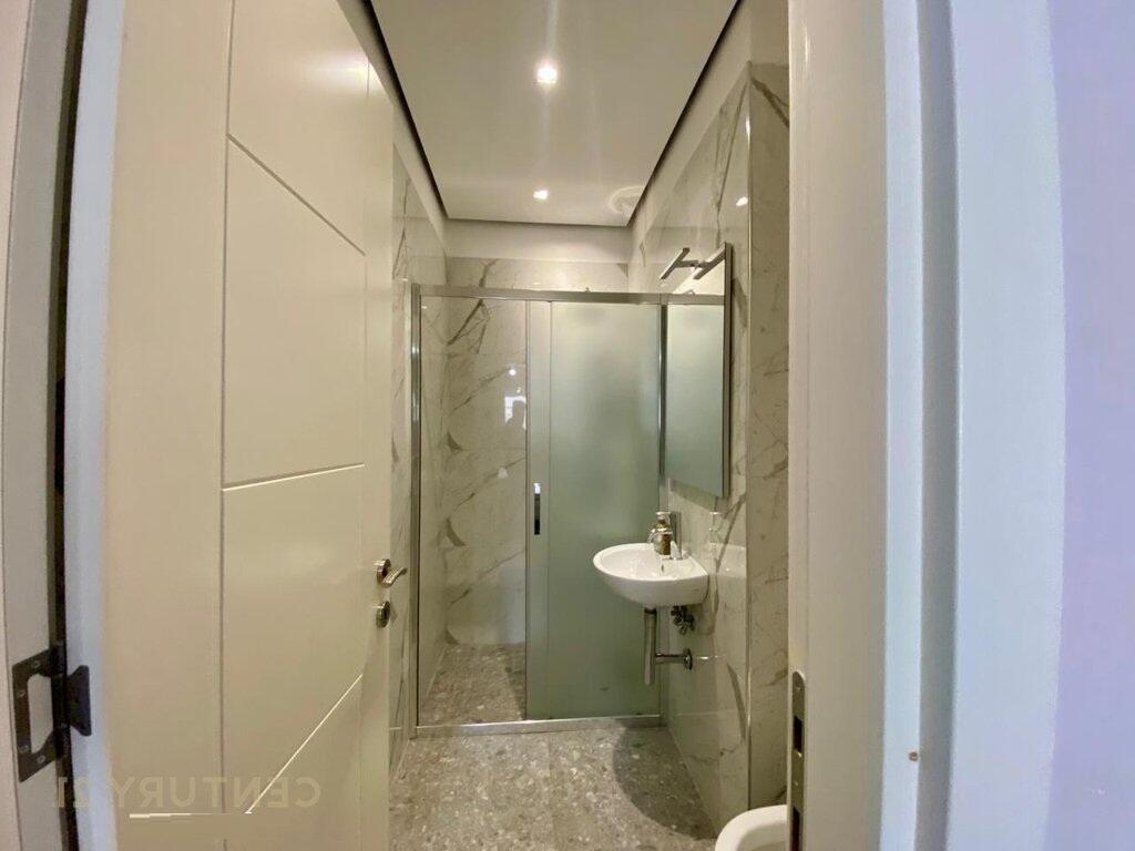 JAPIM APARTAMENT 2+1+2+POST PARKIMI ME QIRA NE KOMUNEN E PARISIT