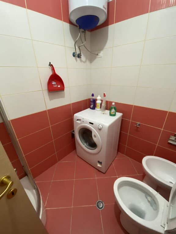 1+1,i mobiluar te eja studio ne astir,450 euro