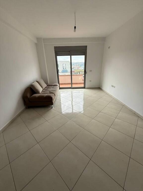 Shitet Apartament 1+1 Prane Casa Italias