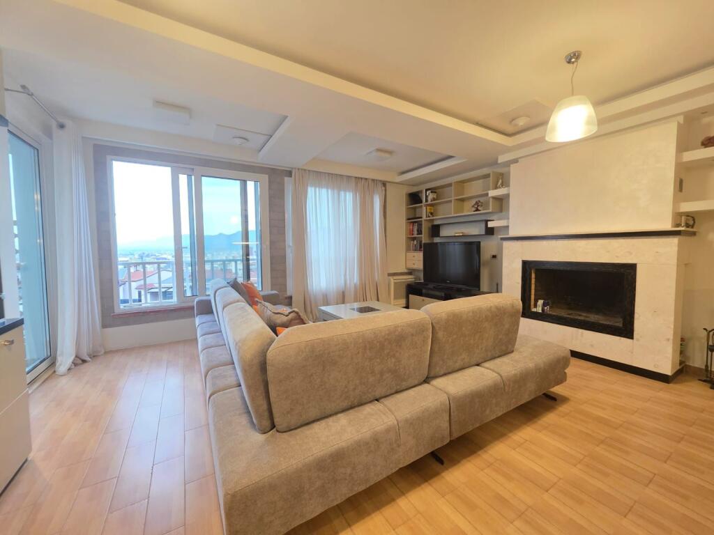 🏠Duplex for rent: 3+1+2wc (+ Balcony) 📍Res. Kodra e Diellit 1| 850€/month🔥 Absolute Quiet   Q5503 M.Gj  Division data:  - 2 bedrooms - 1 room / studio - 1 living room + 1 kitchen - 2 toilets  - 1 corridor  - 1 balcony  ✅TOTAL AREA: 140m² ✅Net Area: 128m² ✅FLOOR: 3  ✅BUILDING FLOORS: 5 ✅New building: Yes ✅Orientation: SW ✅ELEVATOR: NO ✅MORTGAGE: Yes  The apartment is located at the beginning of Residence Kodra e Diellit 1, overlooking Tirana. Very preferred location and absolute quiet.  • Large and bright space • Chiller system • Functional chimney • Dishwasher  • Air conditioner in every room  Price: 850€ net  *Advance payment (GUARANTEE WITH OWNER): 3 months  Tel / Whatsapp : 
