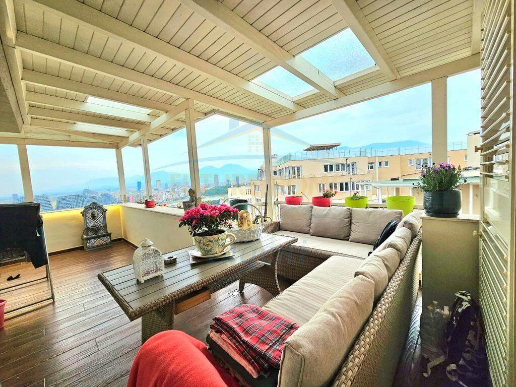 SHITET APARTAMENT 2+1+POST PARKIMI , LIQENI I THATE