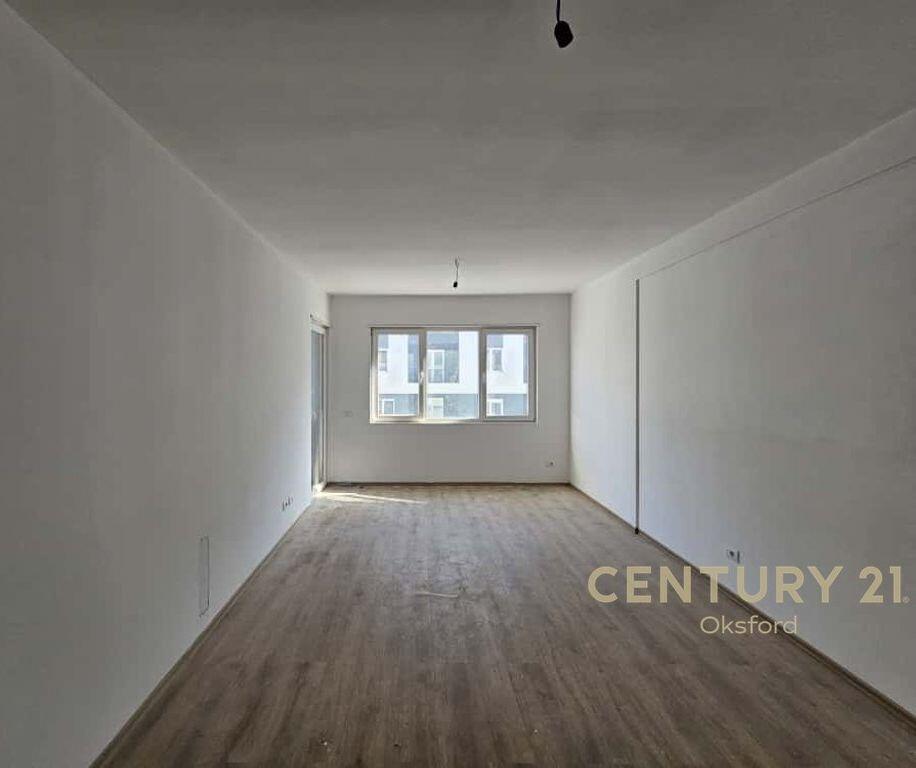 SHITET APARTAMENT 2+1 TE UNIVERS CITY