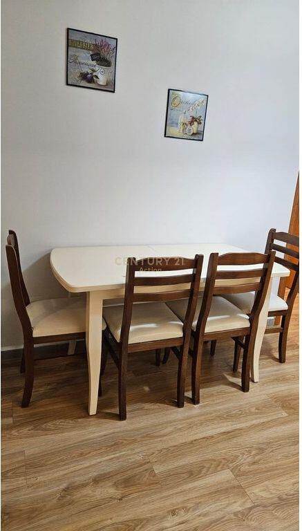 JAPIM ME QIRA APARTAMENT 2+1+2,RRUGA FROSINA PLAKU! 600 € /Muaj