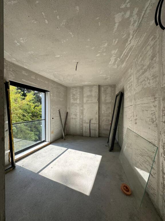 🏡 Shitet apartament 2+1+Post Parkimi prane Lion Park 1