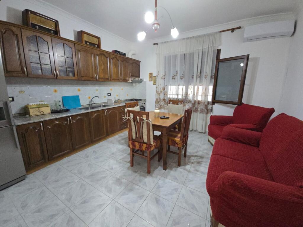 CASA IN AFFITTO 1 PIANO CENTRO, DURRES