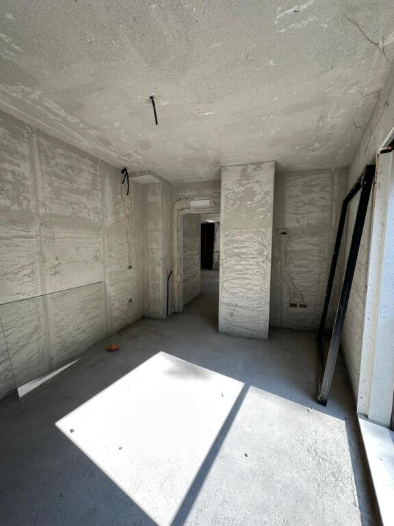 🏡 Shitet apartament 2+1+Post Parkimi prane Lion Park 1