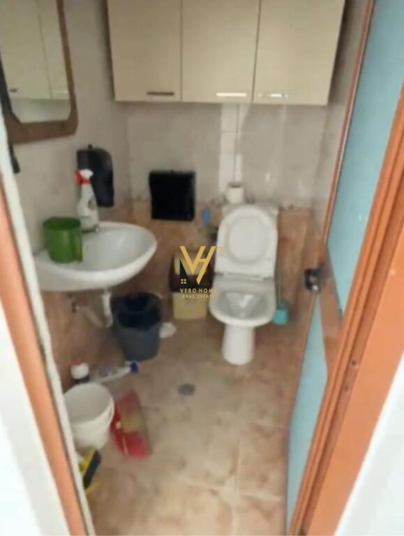 JEPET DYQAN 65 M2 ME QERA TE BLV ZOGU I PARE 70.000 LEKE