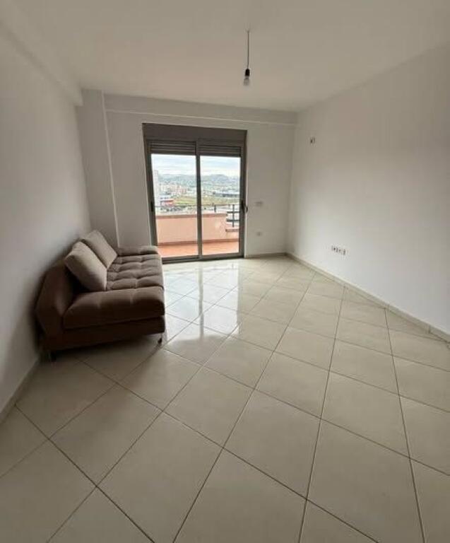 Shitet Apartament 1+1 Prane Casa Italias