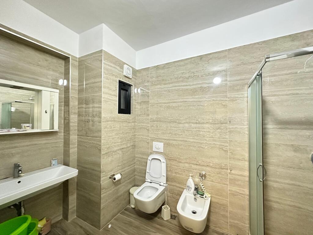 Apartament me qira 2+1/Vlorë
