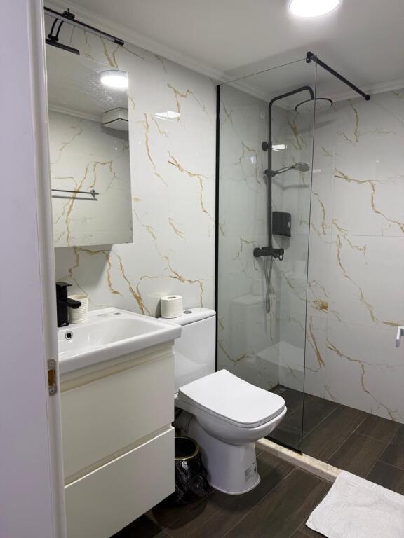 Duplex 1+1, arredato, via Elbasan, prezzo 550 euro