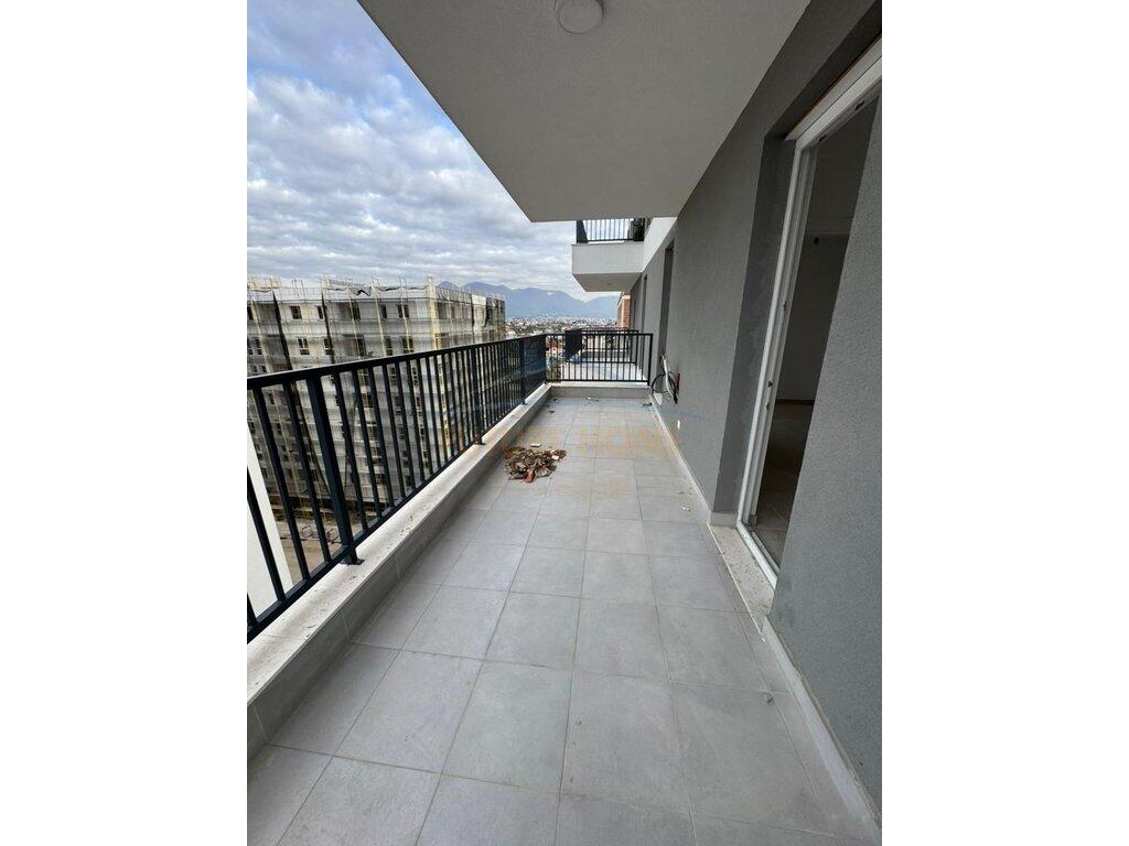 In vendita, Appartamento 1+1, Univers City