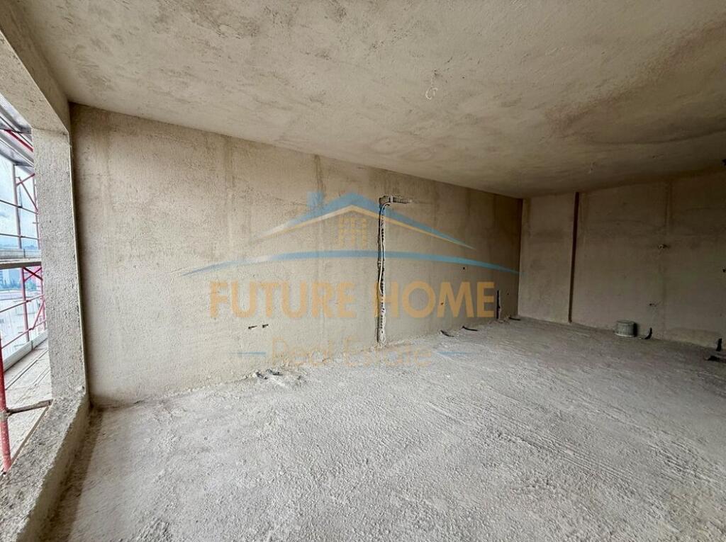 Shitet, Apartament 2+1+2,  White Tower Residence, Komuna e Parisit.