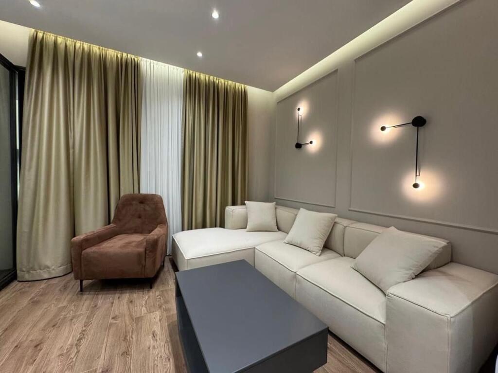 Apartament me qera 1+1+parking Kompleksi Delijorgji