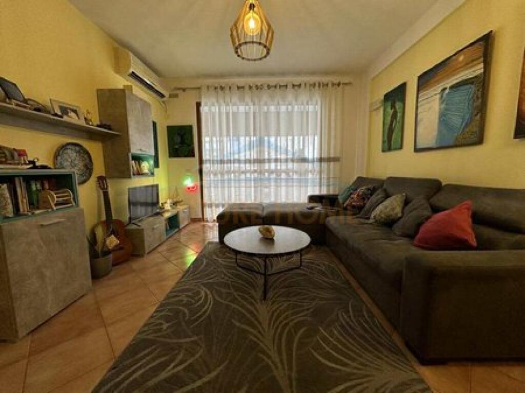 Shitet , Apartament 2+1+2 Misto Mame , Tirane