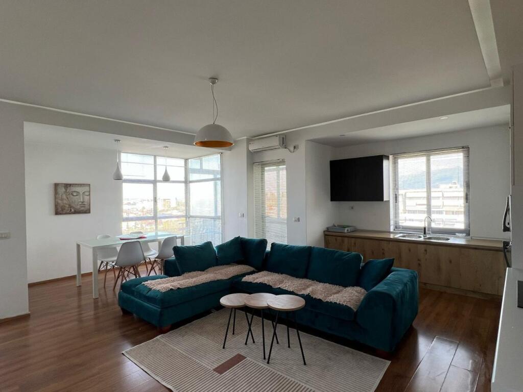 Apartament me qera 2+1 ne Astir