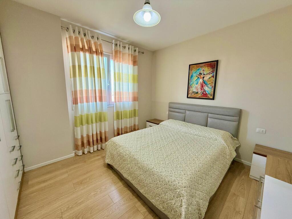 2+1+2 LIQENI I THATË