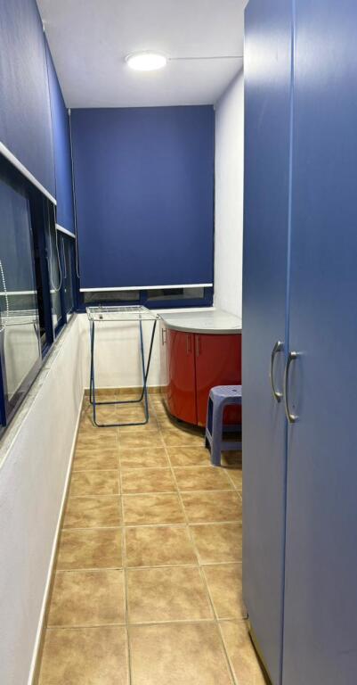 🏢Pak minuta larg Pallatit me Shigjeta jepet me qera apartament 2+1,i mobiluar.  600 Euro