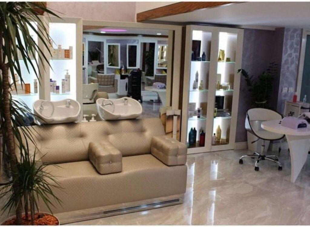 In Affitto – Spazio Duplex Arredato Centro Estetico, Parrucchiere